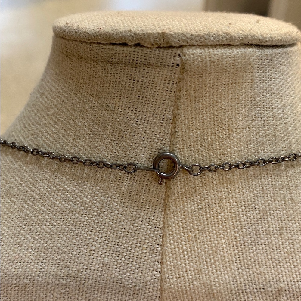 Gunmetal starfish necklace - Picture 2 of 3
